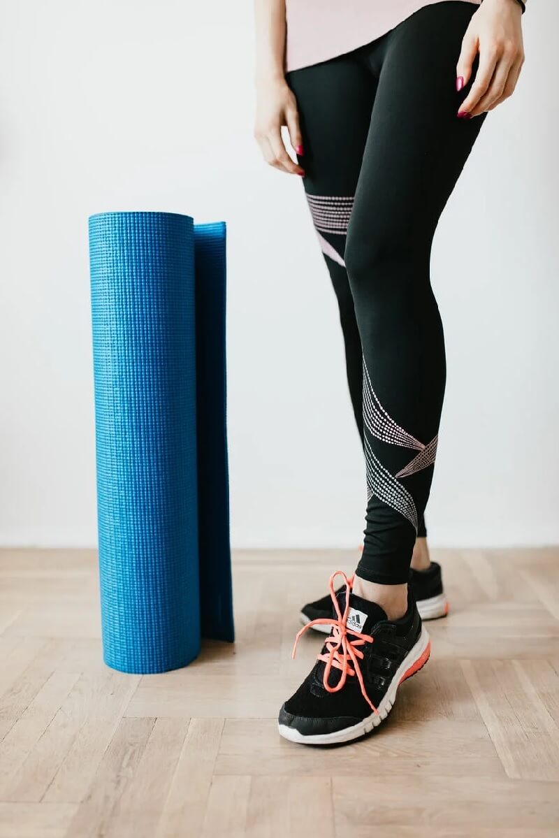 Quần Legging có thiết kế ôm sát